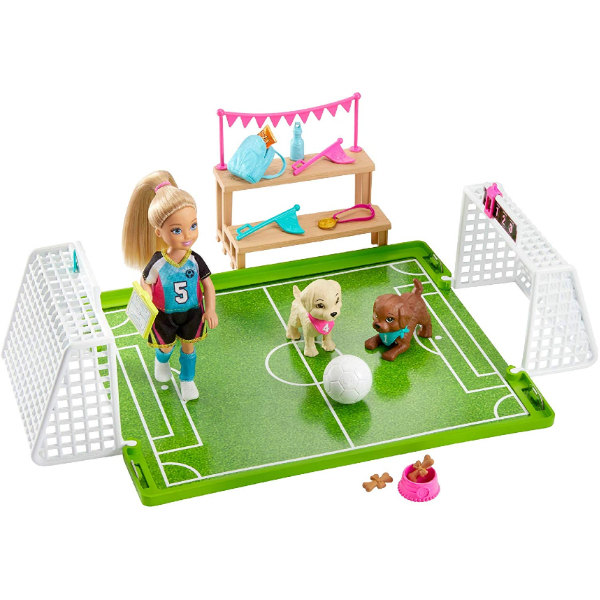 Barbie Chelsea Legesæt. Vildt sjovt Chelsea legesæt med foldboldbane og tilbehør.