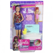 Barbie Skipper Babysitter Dukke med badekar